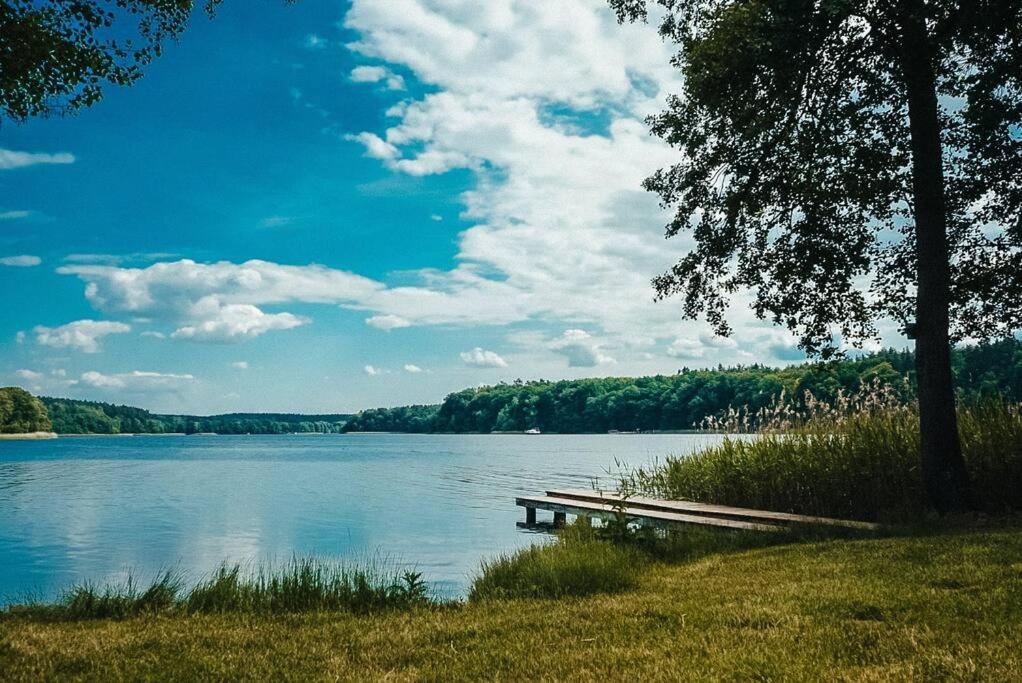 Holzhaus Direkt Am See Priepert Exteriör bild