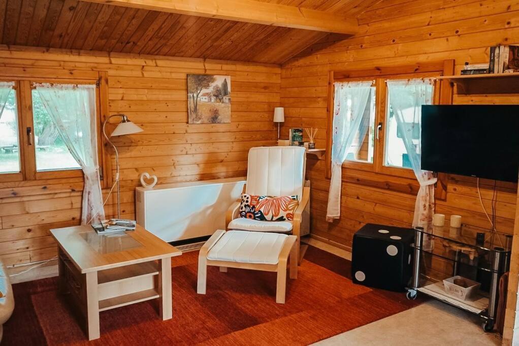Holzhaus Direkt Am See Priepert Exteriör bild