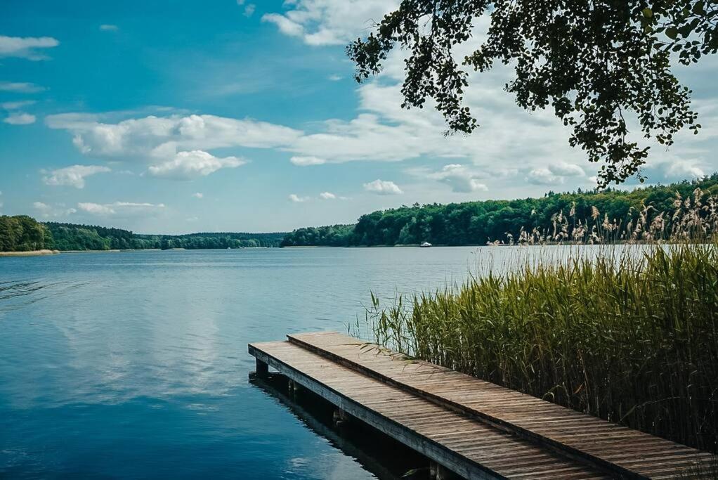 Holzhaus Direkt Am See Priepert Exteriör bild