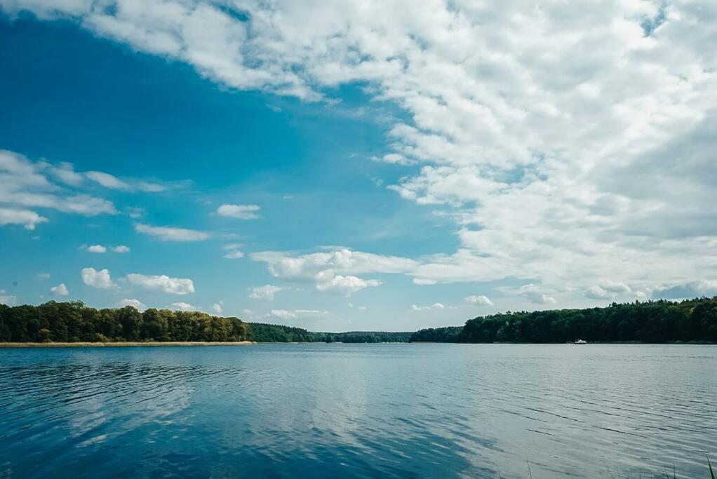 Holzhaus Direkt Am See Priepert Exteriör bild