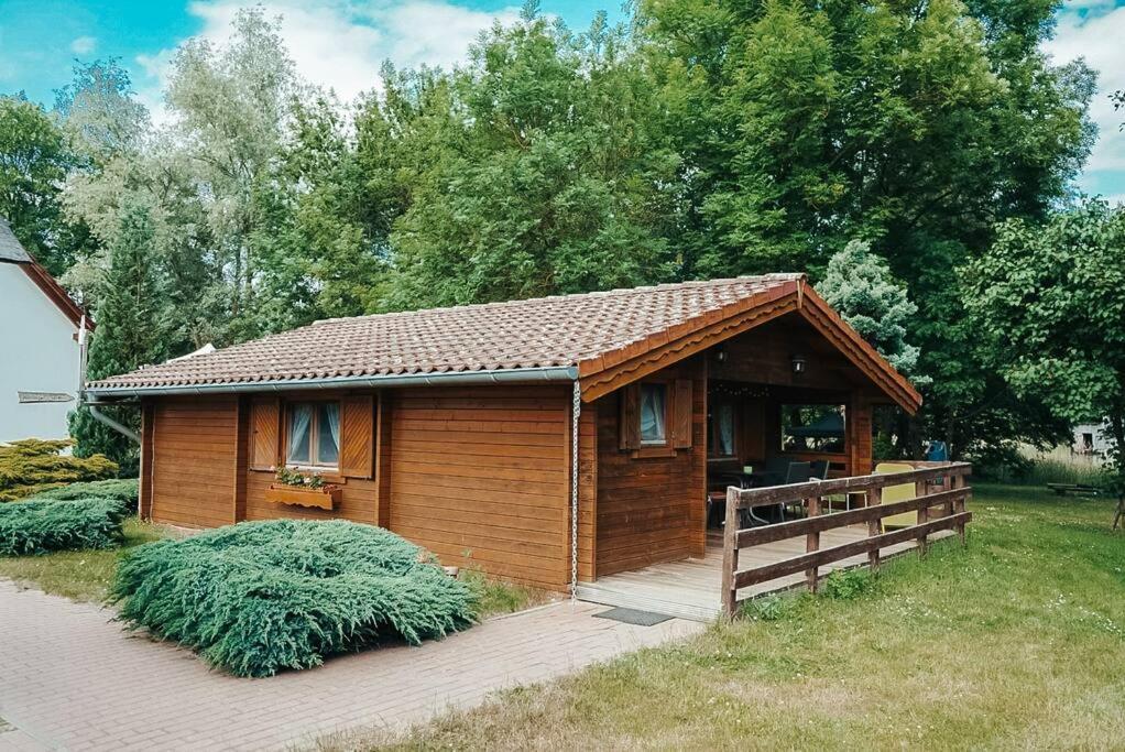 Holzhaus Direkt Am See Priepert Exteriör bild